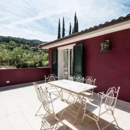 Villa Capoliveri *